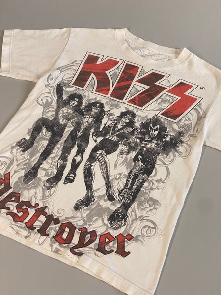 Y2K Era Kiss concert